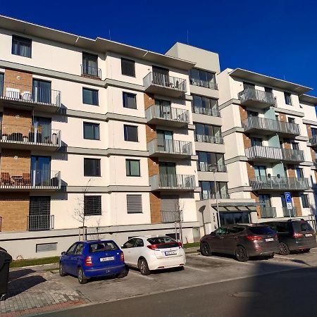 Apartman Karolina 포데브라디 외부 사진